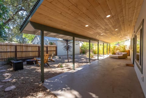 Serene Oasis Sauna and Cinema House in Paso Robles