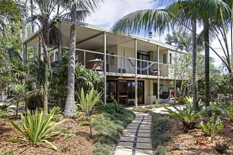 Property building, Garden, Garden view