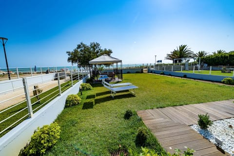 Nearby landmark, Spring, Day, Natural landscape, Garden, Beach, Garden view, Sea view, Swimming pool, sunbed