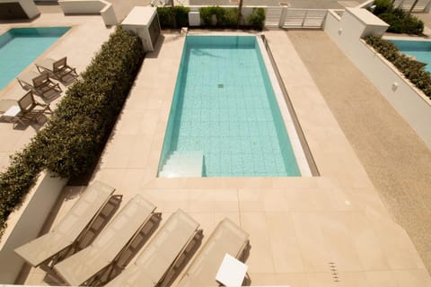 Day, Pool view, Swimming pool, sunbed