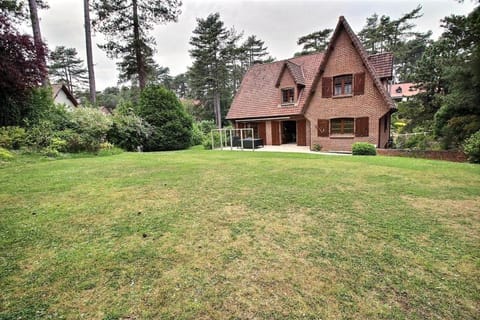 Annonce professionnelle. Jolie maison de vacances 4 chambres avec jardin à proximité de la plage, pour 8 personnes. WIFI Villa in Hauts-de-France