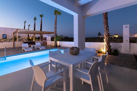 Patio, Night, Natural landscape, View (from property/room), Balcony/Terrace, Dining area, Pool view, Swimming pool, sunbed