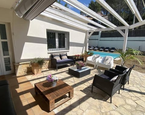 Villa Sitges Serena 10 Minutos de Sitges Coche 400 m2 Renewed Villa in Garraf