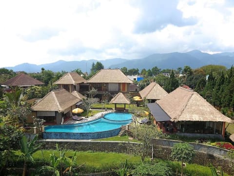 PURI BALI STANIA, Cisarua West Java Villa in Cisarua