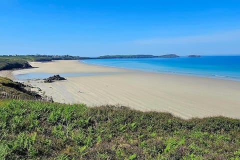 Les Sablons départ pour les îles Apartment in Le Conquet