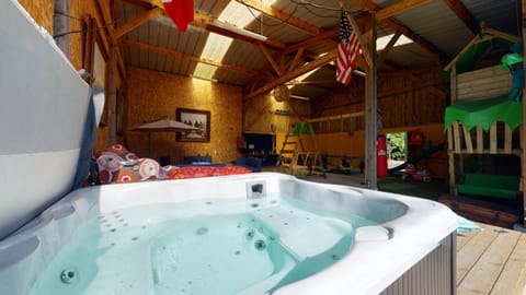 Cornillières Maisonnettes 35 pers jacuzzi, jeux Villa in Brittany