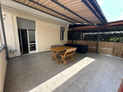 Patio, Balcony/Terrace