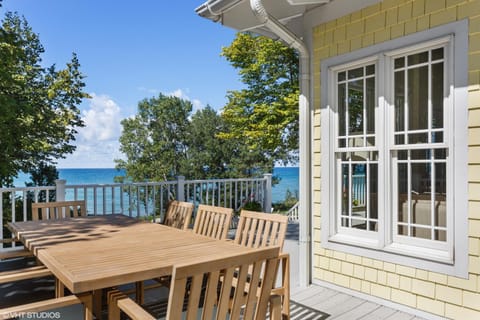 Patio, Day, Natural landscape, View (from property/room), Balcony/Terrace, Dining area, Sea view