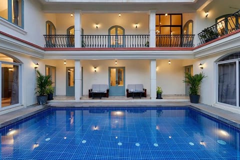 Pool view, Swimming pool