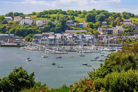 2 bedroom harbour view apartment in Kinsale Appartamento in Kinsale