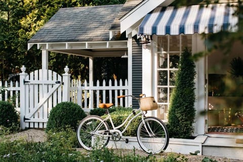 Property building, Cycling