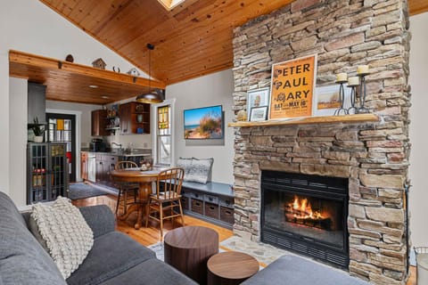 Meadow Pines House in Michiana Shores