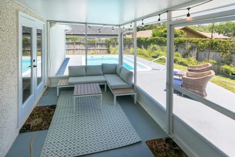 Patio, Pool view, Swimming pool