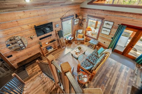 7 Min To Glacier, Fire Pit, Frontier Cabin, House in Coram