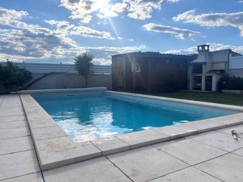 Villa climatisée 110m2 avec piscine Villa in Lattes