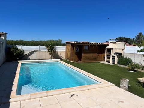 Villa climatisée 110m2 avec piscine Villa in Lattes