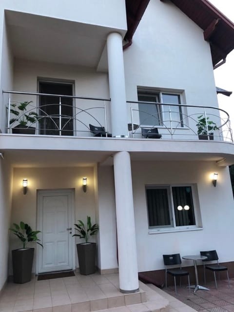 Property building, Balcony/Terrace