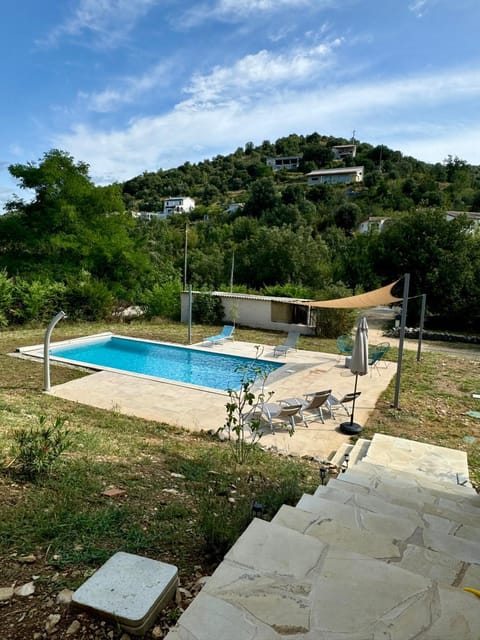 Schöne Villa im Herzen der Ardéche mit privatem Pool Villa in Grospierres