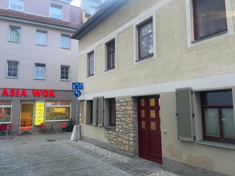 Property building, Street view