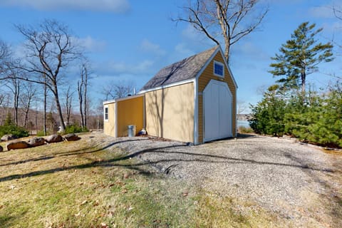 Harbor Hideaway Hotel in Edgecomb