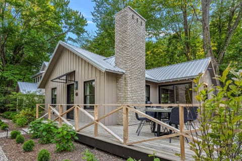 Property building, Garden, Garden view