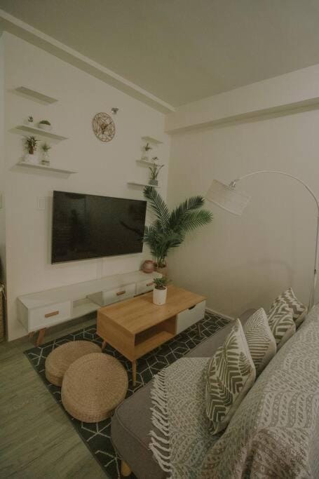 TV and multimedia, Living room, Seating area