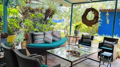 Patio, Day, Garden, View (from property/room), Seating area, Dining area, Garden view