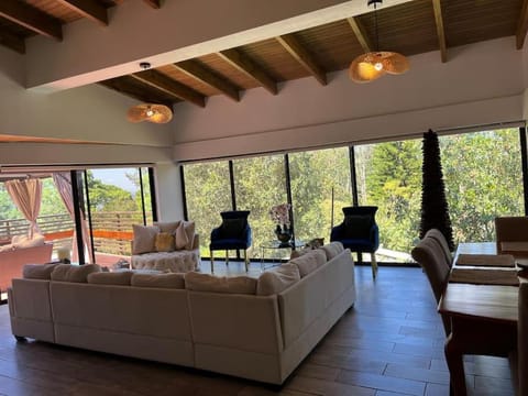 Casa de ensueño, jacuzzi-fogata House in Francisco Morazán Department