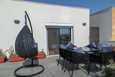 Patio, Balcony/Terrace, Seating area, Dining area