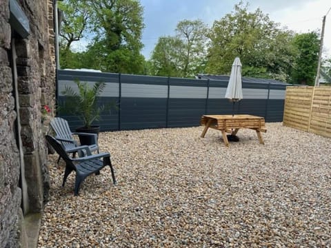 Garden, Dining area