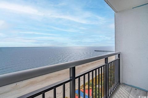 Natural landscape, Balcony/Terrace, Sea view