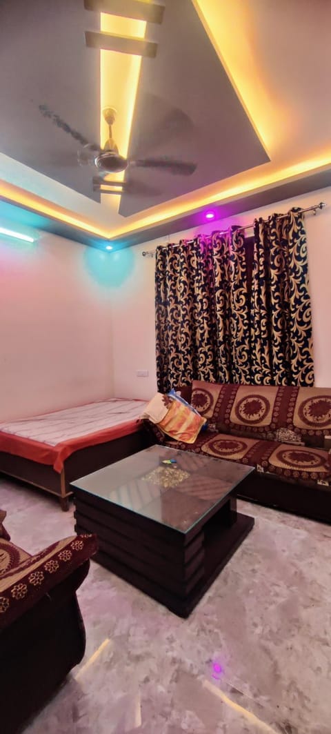 Sushma Niketan Bed and Breakfast in Lucknow