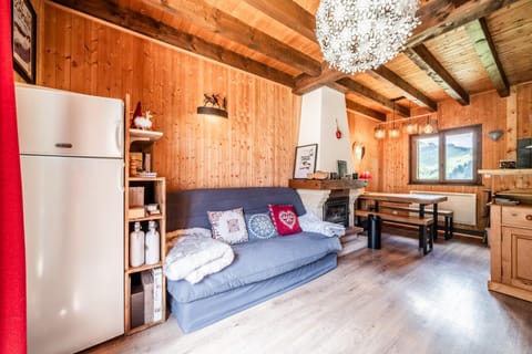 Demi-Chalet Les Trolles 6-8 pers Chalet in Haute-Savoie