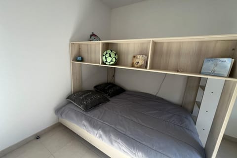 Nice and cozy apartment in the heart of Leucate Apartment in Leucate