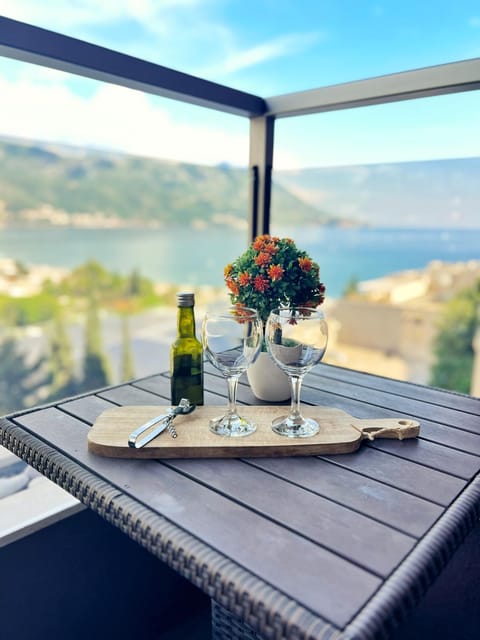 Natural landscape, View (from property/room), Balcony/Terrace, Sea view