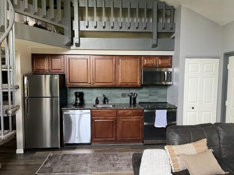 Spacious Boyne Mountain Condo- Sleeps 14 House in Boyne Falls