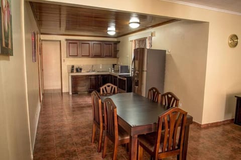 FORTUNA FLAT #1 BEST VALUE & Cozy House in La Fortuna