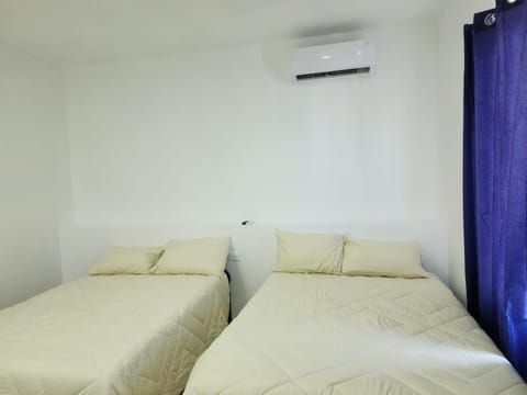 Bed, air conditioner