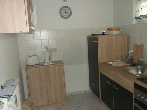 Kitchen or kitchenette, Other