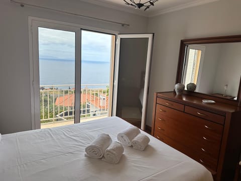 Bedroom, Sea view