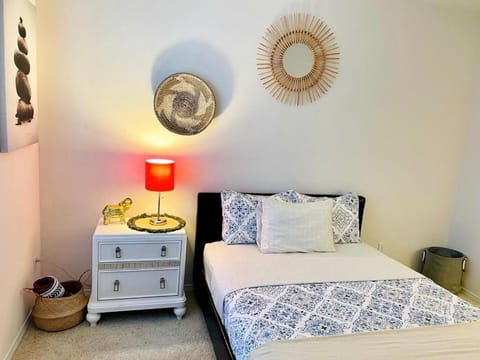 Private Room Elegant Escape In Marina Del Rey Bed and Breakfast in Venice Beach