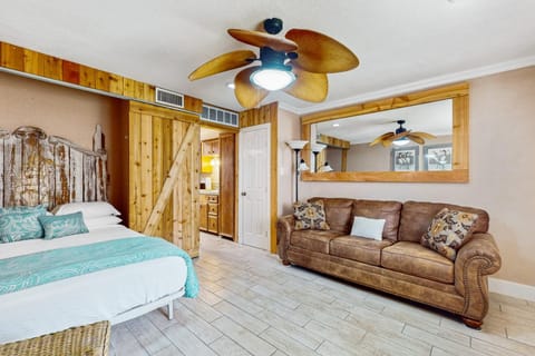 Quaint Oasis Apartment hotel in North Padre Island