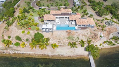 Villa in St Martin, imagine all that the island can offer you Villa in Saint Martin