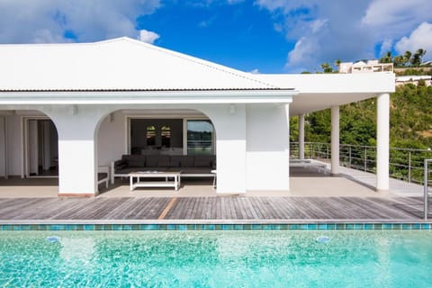 Villa in St Martin, imagine all that the island can offer you Villa in Saint Martin