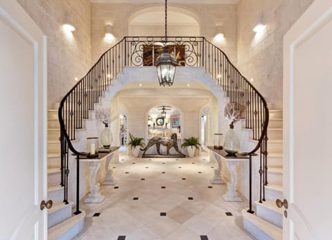 Luxury 5 Br Villa in Sandy Lane Apartment in Saint James