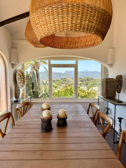 Natural landscape, Living room, Mountain view