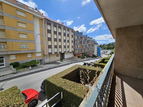 View (from property/room), Balcony/Terrace, City view, Street view