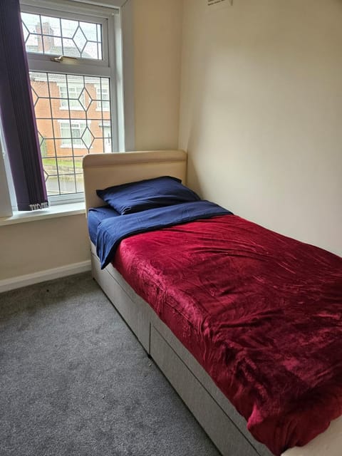 Owens Lodge Apartment in Stoke-on-Trent