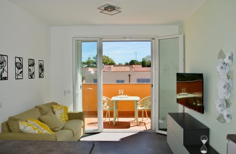 Balcony/Terrace, Living room