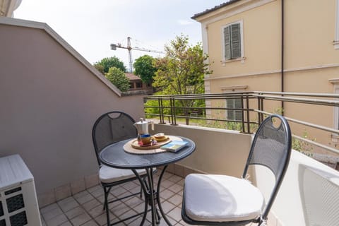 Balcony/Terrace, Balcony/Terrace